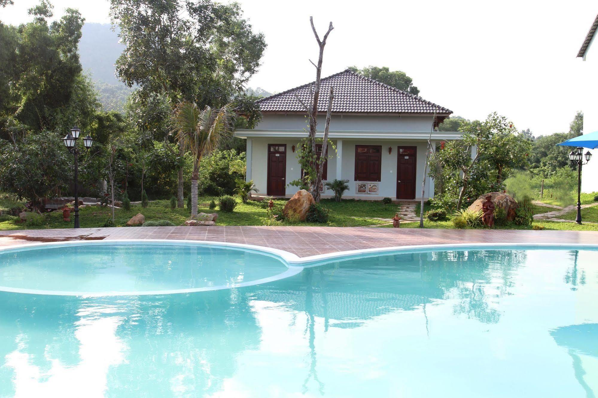 Resort Montana Phu Quoc Exteriör bild